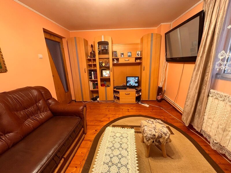 Chitila, casa de vanzare.